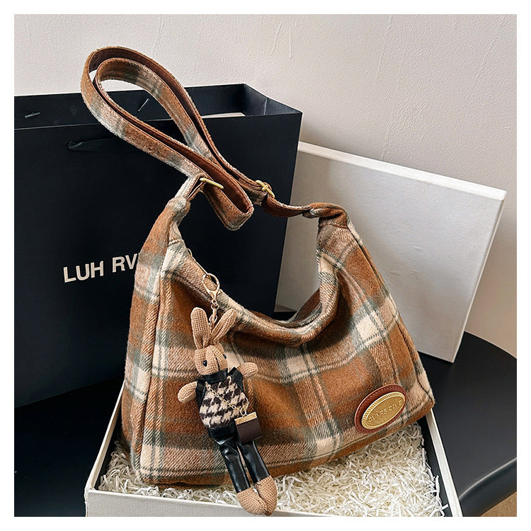 Autumn And Winter Large Capacity Woolen Bag For Women