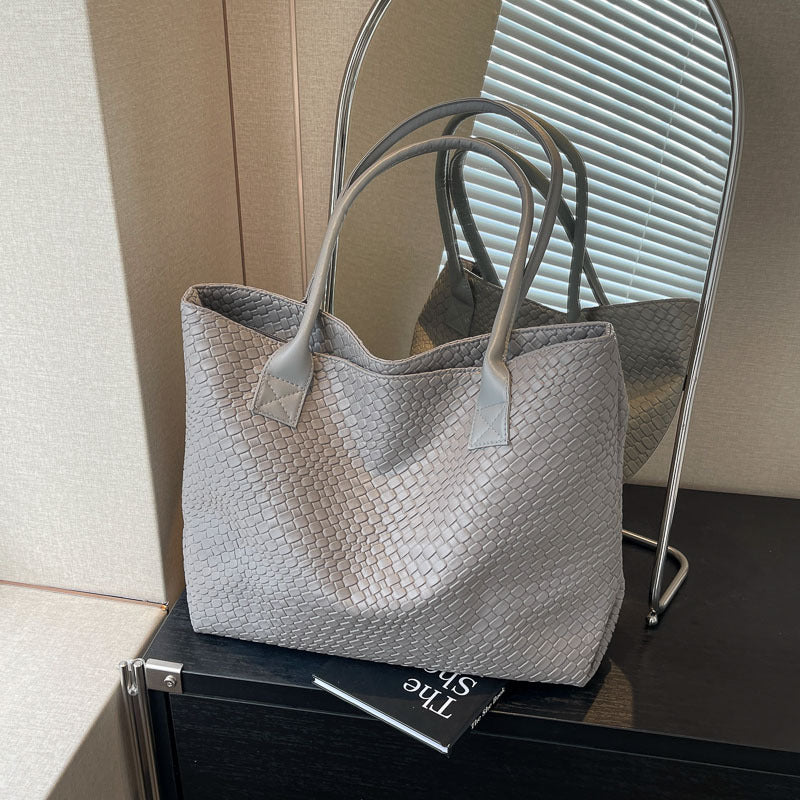 New Stylish Good Texture Woven Shoulder Bag For Women